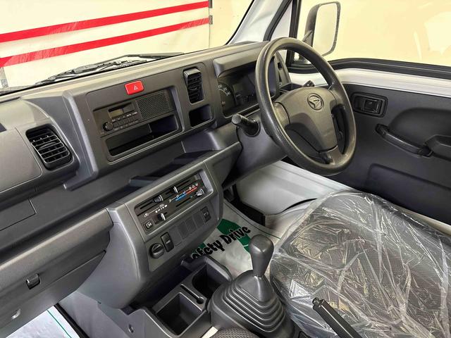 ハイゼットトラック スタンダード パートタイム4WD 純正ラジオ(AM・FM) ハロゲンヘッドライト ストロング防錆 マニュアルエアコン(15枚目)