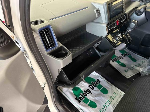 タント カスタムＲＳセレクション　４ＷＤ　純正ナビ　ＬＥＤヘッドライト／フォグランプ　オートエアコン／ライト／ハイビーム／電動ドアミラー　ＥＴＣ　ドライブレコーダー　コーナーセンサー　両側電動スライドドア　運転席・助手席シートヒーター（22枚目）