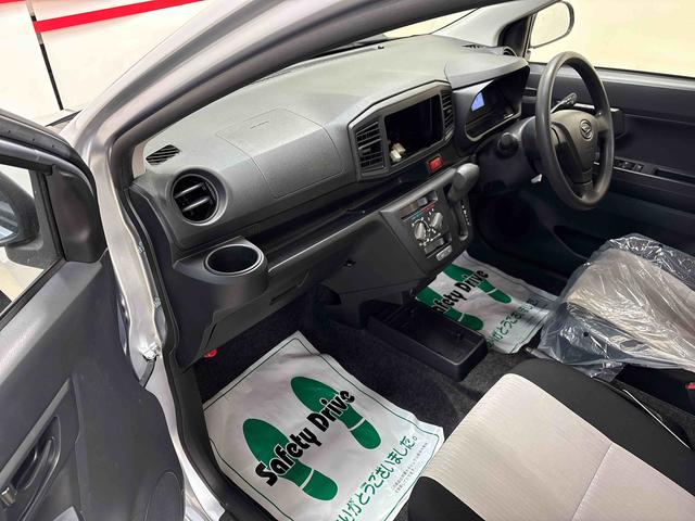 ミライース L SAIII 4WD ハロゲンヘッドライト キーレスエントリー コーナーセンサー オートライト/ハイビーム マニュアルエアコン VSC(横滑り防止機能) スマートアシスト(予防安全装置)(21枚目)