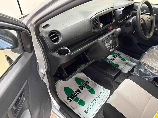 ミライース L SAIII 4WD ハロゲンヘッドライト キーレスエントリー コーナーセンサー オートライト/ハイビーム マニュアルエアコン VSC(横滑り防止機能) スマートアシスト(予防安全装置)(22枚目)