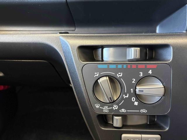 ミライース Ｌ　ＳＡＩＩＩ　４ＷＤ　ハロゲンヘッドライト　マニュアルエアコン　キーレスエントリー　コーナーセンサー　オートライト／ハイビーム　ＶＳＣ（横滑り防止機能）　スマートアシスト（予防安全装置）（26枚目）