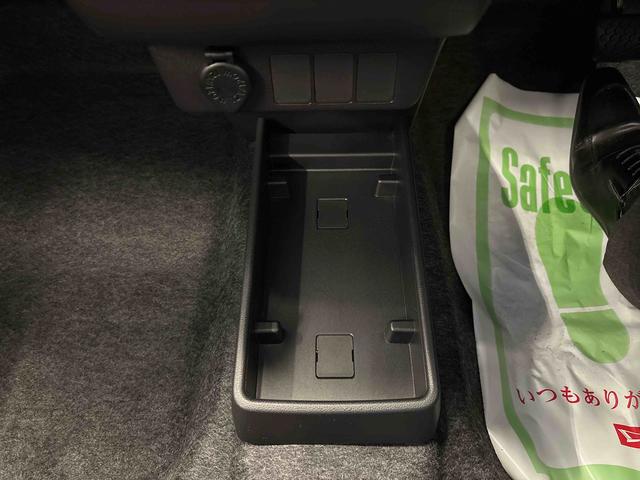 ミライース Ｌ　ＳＡＩＩＩ　４ＷＤ　ハロゲンヘッドライト　マニュアルエアコン　キーレスエントリー　コーナーセンサー　オートライト／ハイビーム　ＶＳＣ（横滑り防止機能）　スマートアシスト（予防安全装置）（27枚目）