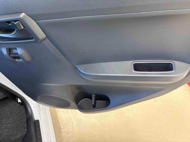 ミライース Ｌ　ＳＡＩＩＩ　４ＷＤ　ハロゲンヘッドライト　マニュアルエアコン　キーレスエントリー　コーナーセンサー　オートライト／ハイビーム　ＶＳＣ（横滑り防止機能）　スマートアシスト（予防安全装置）（47枚目）