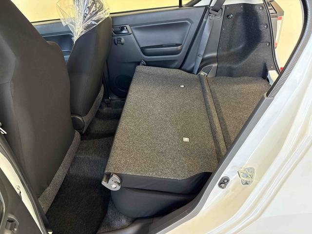 ミライース Ｌ　ＳＡＩＩＩ　４ＷＤ　ハロゲンヘッドライト　マニュアルエアコン　キーレスエントリー　コーナーセンサー　オートライト／ハイビーム　ＶＳＣ（横滑り防止機能）　スマートアシスト（予防安全装置）（53枚目）