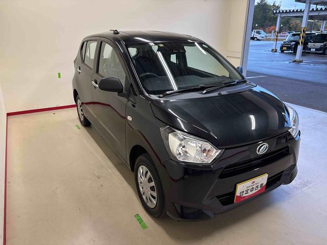 ミライース Ｌ　ＳＡＩＩＩ　４ＷＤ　キーレスエントリー　ハロゲンヘッドライト　マニュアルエアコン　バックカメラ　オートライト　コーナーセンサー　オートハイビーム　ＶＳＣ（横滑り防止機能）（6枚目）