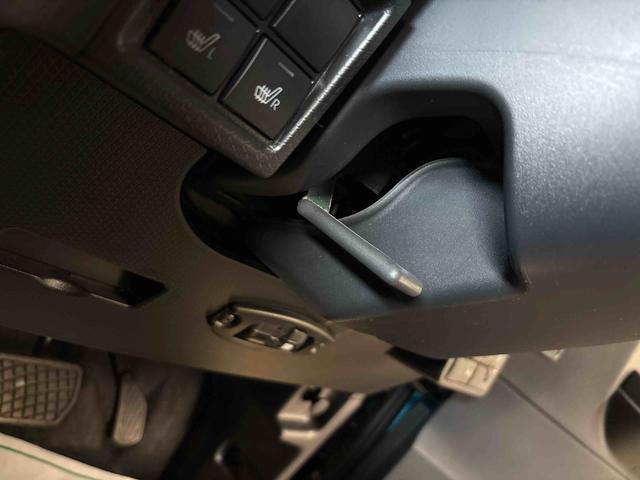 タント ファンクロスターボ(エコアイドル非装着車) 4WD ディスプレイオーディオ LEDヘッドライト/フォグランプ オートエアコン/ライト/ハイビーム/電動ドアミラー ドライブレコーダー 両側電動スライドドア 電動パーキングブレーキ シートヒーター(39枚目)