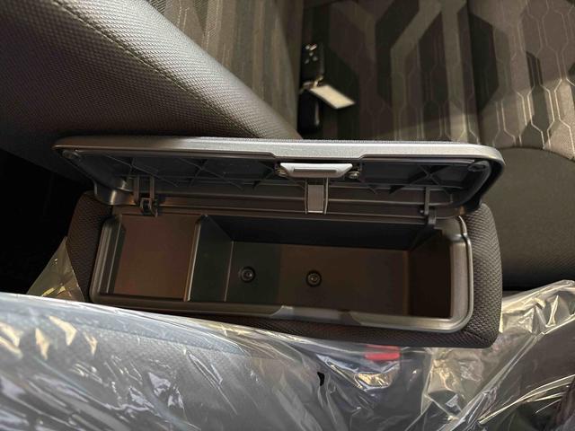 タント ファンクロスターボ(エコアイドル非装着車) 4WD ディスプレイオーディオ LEDヘッドライト/フォグランプ オートエアコン/ライト/ハイビーム/電動ドアミラー ドライブレコーダー 両側電動スライドドア 電動パーキングブレーキ シートヒーター(48枚目)