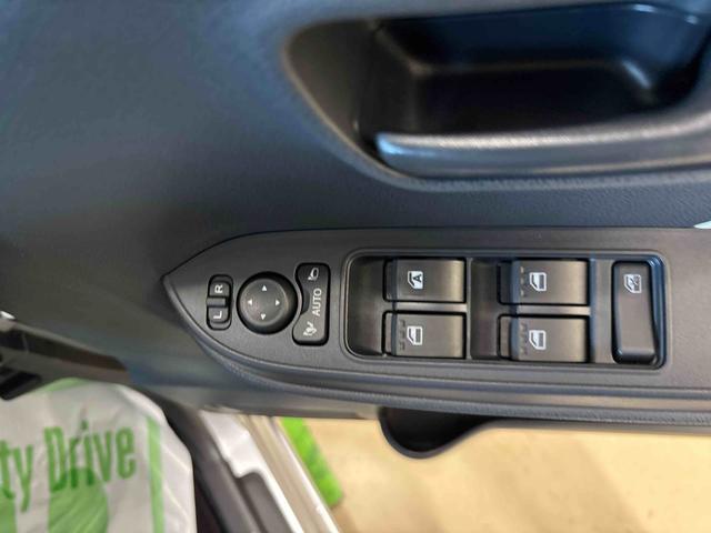 タント L 4WD 純正CD キーフリーシステム コーナーセンサー LEDヘッドライト オートエアコン/ライト/ハイビーム/電動ドアミラー 運転席・助手席シートヒーター VSC(横滑り防止機能)(44枚目)