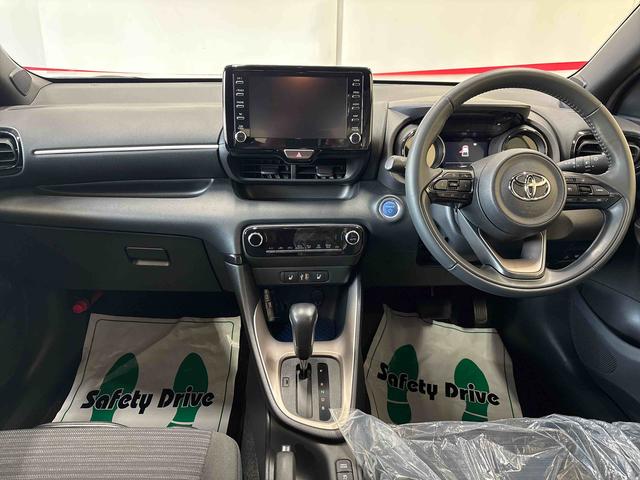 ヤリス ハイブリッドZ ディスプレイオーディオ(ナビ付) クルーズコントロール トヨタセーフティセンス(予防安全装置) ドライブレコーダー リモコンエンジンスターター オートエアコン/ライト/ハイビーム/電動ドアミラー(15枚目)