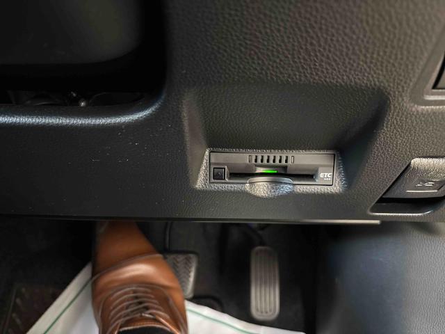 ヤリス ハイブリッドZ ディスプレイオーディオ(ナビ付) クルーズコントロール トヨタセーフティセンス(予防安全装置) ドライブレコーダー リモコンエンジンスターター オートエアコン/ライト/ハイビーム/電動ドアミラー(35枚目)