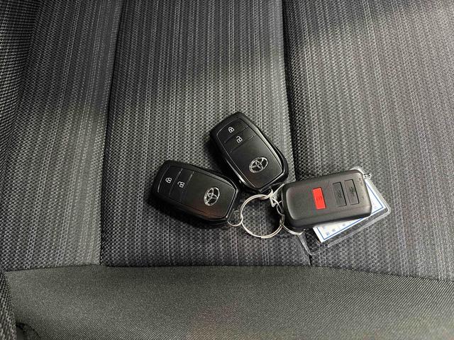 ヤリス ハイブリッドZ ディスプレイオーディオ(ナビ付) クルーズコントロール トヨタセーフティセンス(予防安全装置) ドライブレコーダー リモコンエンジンスターター オートエアコン/ライト/ハイビーム/電動ドアミラー(43枚目)