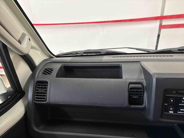 ハイゼットトラック ＥＸＴ　パートタイム４ＷＤ　純正ＣＤ　マニュアルエアコン　ハロゲンヘッドライト／フォグランプ　キーレスエントリー　デフロック　荷台作業灯　ストロング防錆　パワーウィンドウ　テールゲートチェーン（24枚目）