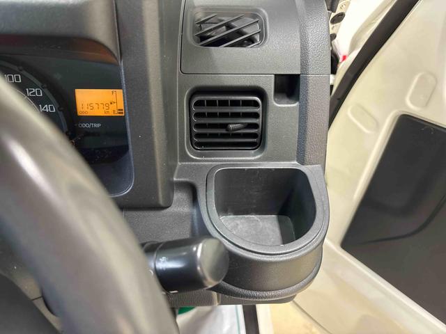 ハイゼットトラック ＥＸＴ　パートタイム４ＷＤ　純正ＣＤ　マニュアルエアコン　ハロゲンヘッドライト／フォグランプ　キーレスエントリー　デフロック　荷台作業灯　ストロング防錆　パワーウィンドウ　テールゲートチェーン（32枚目）