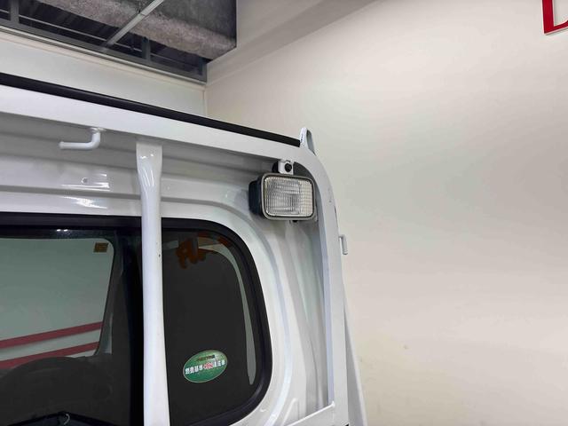 ハイゼットトラック ＥＸＴ　パートタイム４ＷＤ　純正ＣＤ　マニュアルエアコン　ハロゲンヘッドライト／フォグランプ　キーレスエントリー　デフロック　荷台作業灯　ストロング防錆　パワーウィンドウ　テールゲートチェーン（58枚目）