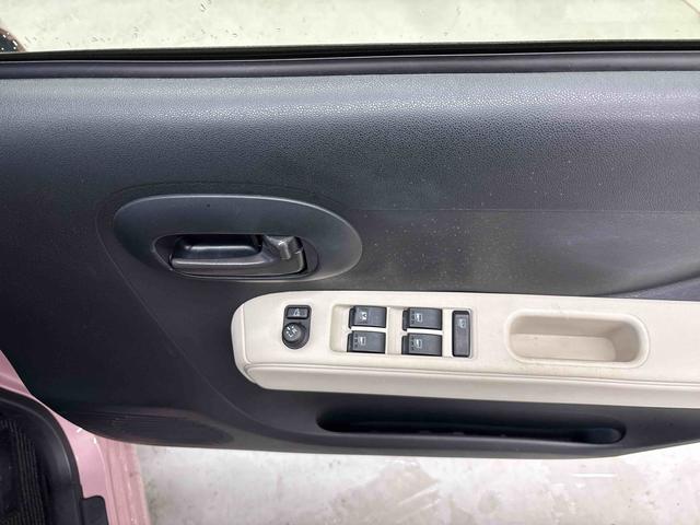 �d���i�[���h�A�~���[�X�C�b�`�E�p���[�E�B���h�D�X�C�b�`�ł��B