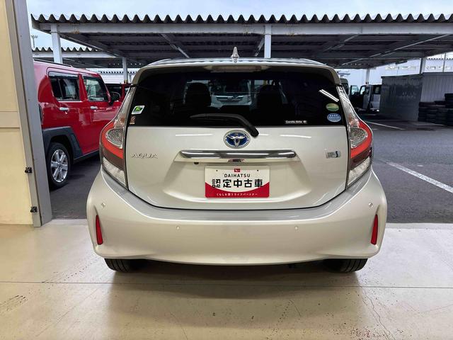 アクア Ｓスタイルブラック　純正ナビ　ドライブレコーダー　リモコンエンジンスターター　ＬＥＤヘッドライト／フォグランプ　オートエアコン／ライト／ハイビーム　フロントシールドディアイサー　電動格納ドアミラー　コーナーセンサー（3枚目）