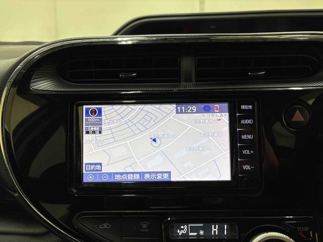 アクア Ｓスタイルブラック　純正ナビ　ドライブレコーダー　リモコンエンジンスターター　ＬＥＤヘッドライト／フォグランプ　オートエアコン／ライト／ハイビーム　フロントシールドディアイサー　電動格納ドアミラー　コーナーセンサー（10枚目）