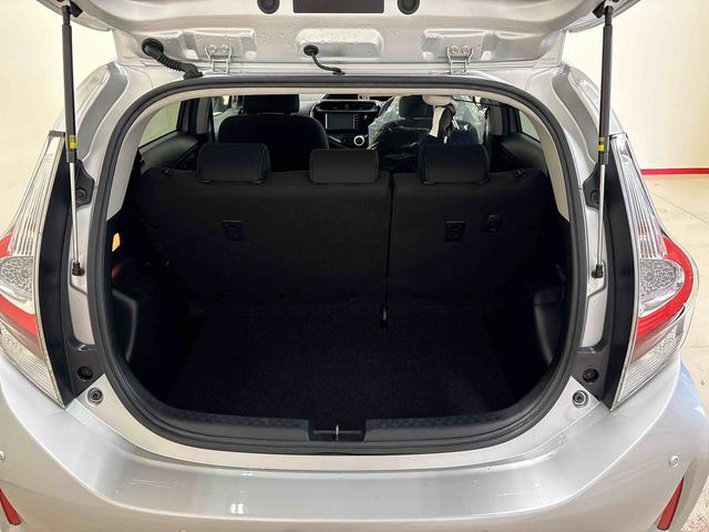 アクア Ｓスタイルブラック　純正ナビ　ドライブレコーダー　リモコンエンジンスターター　ＬＥＤヘッドライト／フォグランプ　オートエアコン／ライト／ハイビーム　フロントシールドディアイサー　電動格納ドアミラー　コーナーセンサー（18枚目）