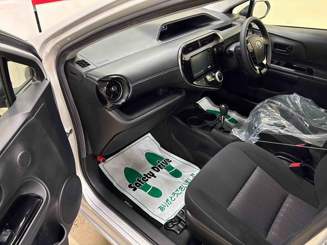 アクア Ｓスタイルブラック　純正ナビ　ドライブレコーダー　リモコンエンジンスターター　ＬＥＤヘッドライト／フォグランプ　オートエアコン／ライト／ハイビーム　フロントシールドディアイサー　電動格納ドアミラー　コーナーセンサー（21枚目）