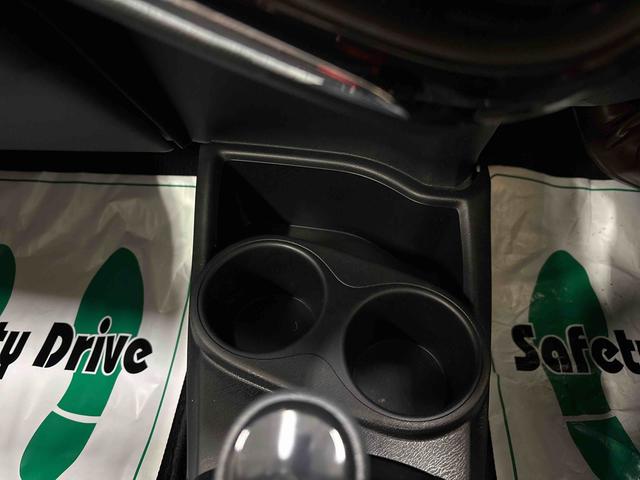 アクア Ｓスタイルブラック　純正ナビ　ドライブレコーダー　リモコンエンジンスターター　ＬＥＤヘッドライト／フォグランプ　オートエアコン／ライト／ハイビーム　フロントシールドディアイサー　電動格納ドアミラー　コーナーセンサー（27枚目）