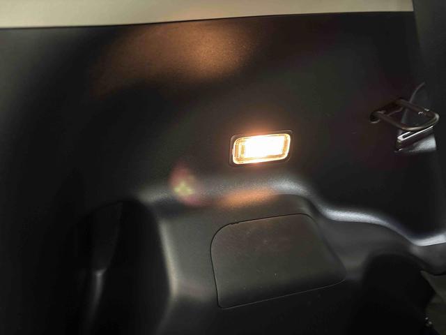 アクア Ｓスタイルブラック　純正ナビ　ドライブレコーダー　リモコンエンジンスターター　ＬＥＤヘッドライト／フォグランプ　オートエアコン／ライト／ハイビーム　フロントシールドディアイサー　電動格納ドアミラー　コーナーセンサー（55枚目）