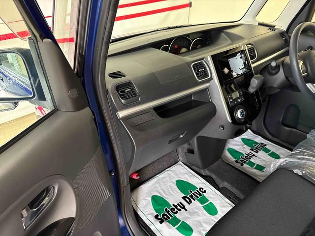 タント カスタムX SAII 4WD LEDヘッドライト ハロゲンフォグランプ オートエアコン/ライト 電動格納ドアミラー 助手席電動スライドドア 社外品リモコンエンジンスターター スマートアシスト(予防安全装置)(21枚目)