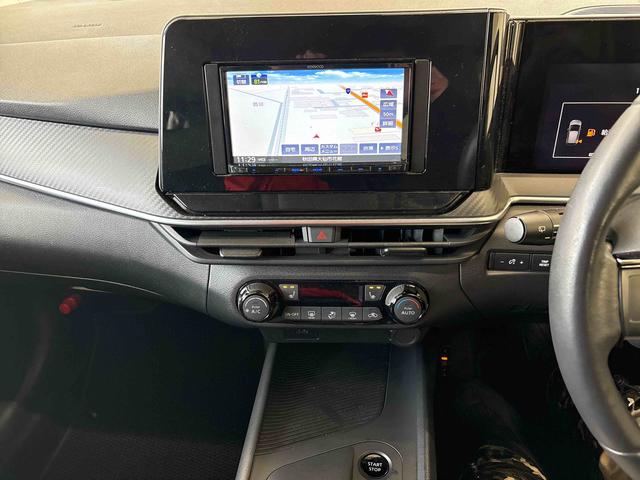 ノート Ｓ　ＦＯＵＲ　４ＷＤ　ナビ（社外品）　ＥＴＣ　ハロゲンヘッドライト　電動パーキングブレーキ　オートエアコン／ライト　電動格納ドアミラー　ハンドルヒーター　運転席・助手席シートヒーター　チルトステアリング（24枚目）