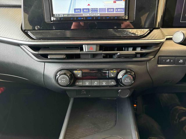 ノート Ｓ　ＦＯＵＲ　４ＷＤ　ナビ（社外品）　ＥＴＣ　ハロゲンヘッドライト　電動パーキングブレーキ　オートエアコン／ライト　電動格納ドアミラー　ハンドルヒーター　運転席・助手席シートヒーター　チルトステアリング（25枚目）