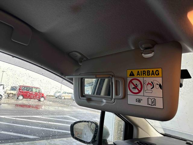 ノート Ｓ　ＦＯＵＲ　４ＷＤ　ナビ（社外品）　ＥＴＣ　ハロゲンヘッドライト　電動パーキングブレーキ　オートエアコン／ライト　電動格納ドアミラー　ハンドルヒーター　運転席・助手席シートヒーター　チルトステアリング（40枚目）