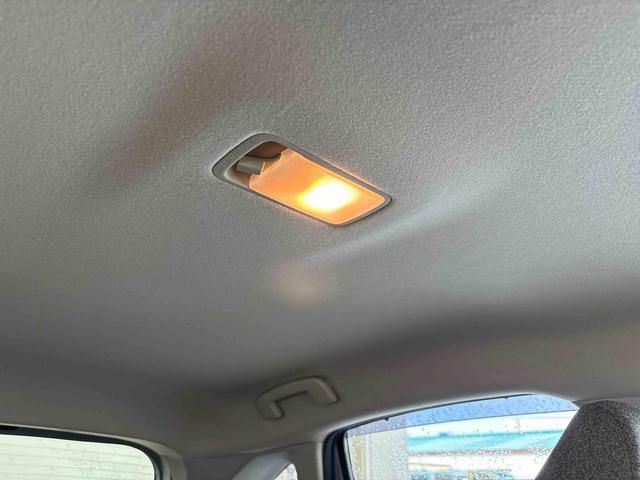 ノート Ｓ　ＦＯＵＲ　４ＷＤ　ナビ（社外品）　ＥＴＣ　ハロゲンヘッドライト　電動パーキングブレーキ　オートエアコン／ライト　電動格納ドアミラー　ハンドルヒーター　運転席・助手席シートヒーター　チルトステアリング（43枚目）