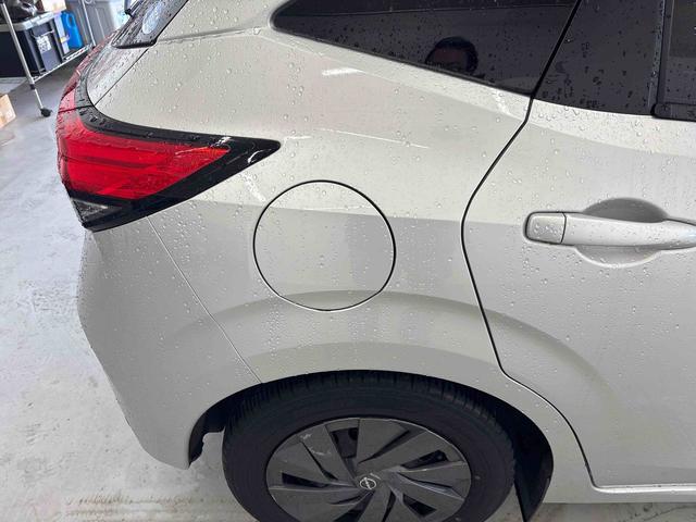 ノート Ｓ　ＦＯＵＲ　４ＷＤ　ナビ（社外品）　ＥＴＣ　ハロゲンヘッドライト　電動パーキングブレーキ　オートエアコン／ライト　電動格納ドアミラー　ハンドルヒーター　運転席・助手席シートヒーター　チルトステアリング（65枚目）