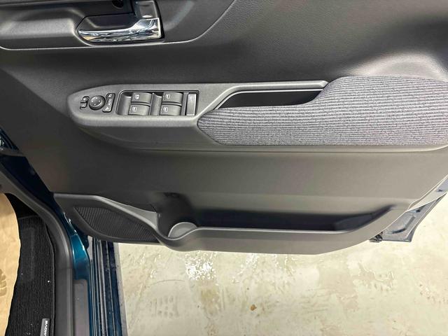 �T�C�h�|�P�b�g�i�J�b�v�z���_�[�t���j