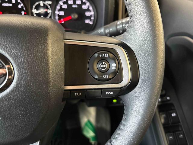 �c�@�������������ؑփX�e�A�����O�X�C�b�`�ł��B�p���[���[�h�ŗ]�T�̂��鑖��������^�b�`�Őؑւł��܂��B