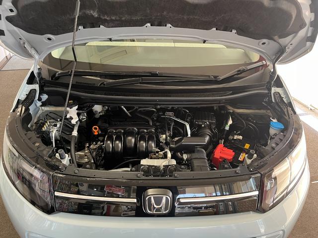 フリード エアー　ＥＸ　ホンダセンシング　デアイサー　シートヒーター　両側パワースライドドア　純正１５インチアルミホイール（38枚目）