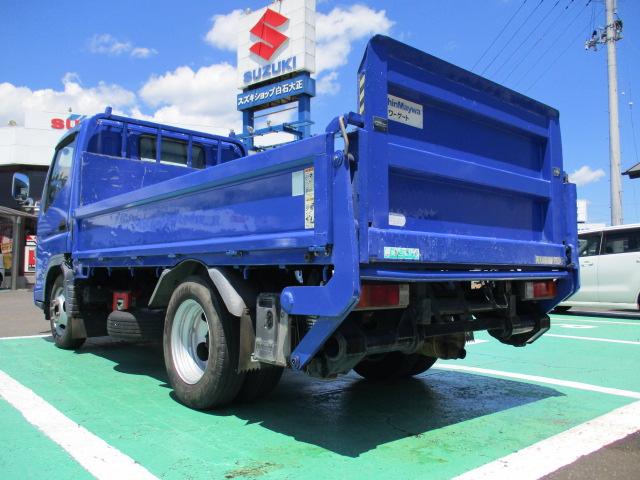 キャンターガッツ ロング全低床ＤＸ　走行３万キロ台　オートマ車　新明和製６００ＫＧ　アーム式パワーゲート付　１，７５ｔ積　１０尺ボディ（36枚目）