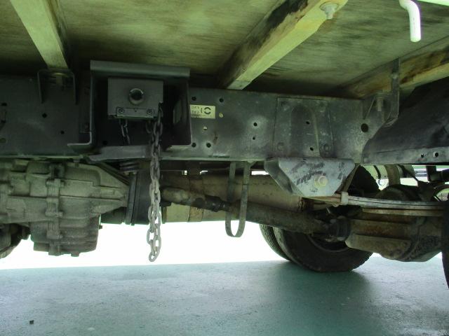 エルフトラック フラットロー　カスタムグレード　平ボディ　４ＷＤ　積載１５００ＫＧ　オートマ　電動格納ミラー　ＨＩＬＯレバー　エアバック　ホイールカバー　メッキパーツ（19枚目）