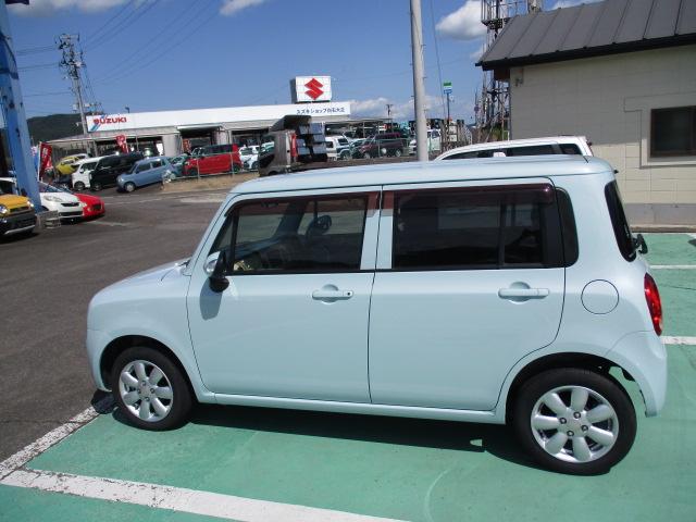 アルトラパン Ｘ　ＡＢＳ付　フルタイム４ＷＤ　プッシュスタート　レベライザー　純正アルミホイール　ナビテレビ　シートヒーター　スマートキー（10枚目）