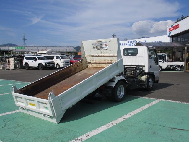 エルフトラック フルフラットローダンプ　花見台製　セーフティローダーダンプ　３０００ＫＧ積　４ナンバー仕様　６速ミッション　メッキバンパー　メッキグリル　メッキコーナーパネル　メッキミラーカバー（60枚目）