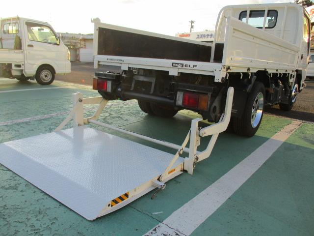 エルフトラック フルフラットロー　平ボディ―　アーム式パワーゲート６００ＫＧ　積載量３０００ＫＧ　６速ミッション　キーレス　バックカメラ　ＥＴＣ　電動格納ミラー（32枚目）