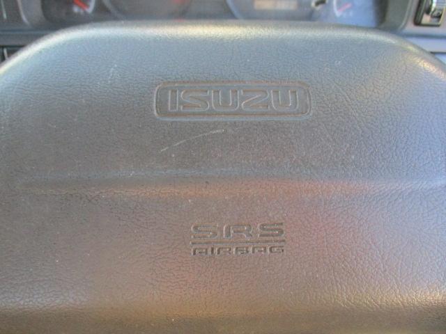 エルフトラック フルフラットロー　平ボディ―　アーム式パワーゲート６００ＫＧ　積載量３０００ＫＧ　６速ミッション　キーレス　バックカメラ　ＥＴＣ　電動格納ミラー（39枚目）