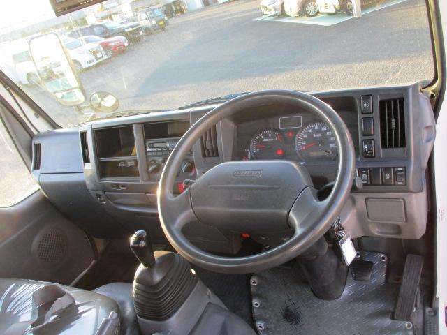 エルフトラック フルフラットロー　平ボディ―　アーム式パワーゲート６００ＫＧ　積載量３０００ＫＧ　６速ミッション　キーレス　バックカメラ　ＥＴＣ　電動格納ミラー（48枚目）