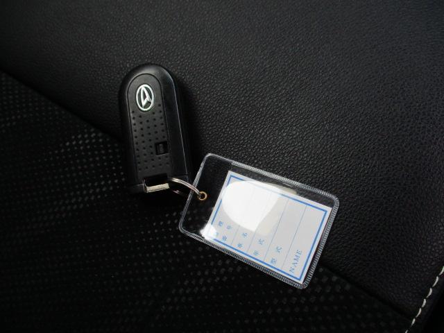 タント カスタムＲＳ　トップエディションＳＡＩＩ　４ＷＤ　スマートアシスト　純正アルミホイール　純正ナビテレビ　エラー　オートエアコン　スマートキー　両側パワースライドドア　ハーフレザーシート　プッシュスタート（2枚目）