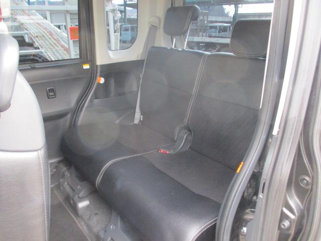 タント カスタムＲＳ　トップエディションＳＡＩＩ　４ＷＤ　スマートアシスト　純正アルミホイール　純正ナビテレビ　エラー　オートエアコン　スマートキー　両側パワースライドドア　ハーフレザーシート　プッシュスタート（27枚目）