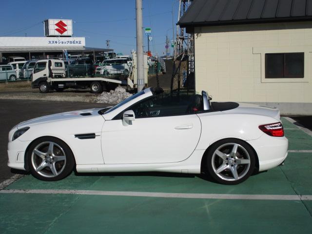 ＳＬＫ ＳＬＫ２００ＭＴ　ＡＭＧスポーツパッケージ　６速ミッション　ホワイト　走行２万キロ台　スマートキー　純正アルミホイール　ＥＴＣ　ＧＴグリル　ローダウン　来店予約要（27枚目）