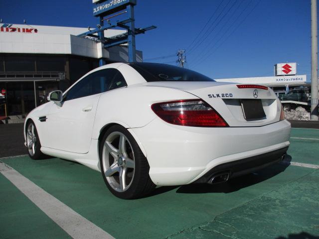 ＳＬＫ ＳＬＫ２００ＭＴ　ＡＭＧスポーツパッケージ　６速ミッション　ホワイト　走行２万キロ台　スマートキー　純正アルミホイール　ＥＴＣ　ＧＴグリル　ローダウン　来店予約要（68枚目）