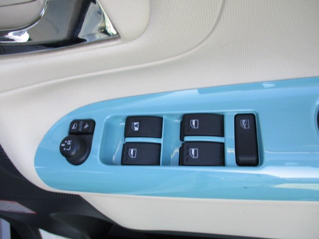 ムーヴキャンバス Ｇメイクアップ　ＳＡＩＩ　４ＷＤ　両側パワースライドドア　スマートキー　オートエアコン　ナビテレビ　プッシュスタート　ＥＴＣ（2枚目）