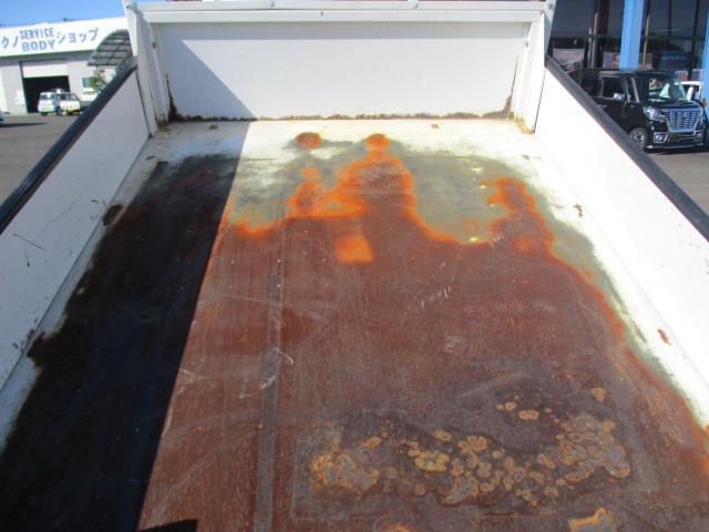 サンバートラック 　４ＷＤ　パワフル厚板ダンプ　土砂以外　走行８万キロ台　エアコン　パワステ（30枚目）