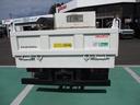 フルフラットローダンプ　花見台製　セーフティローダーダンプ　３０００ＫＧ積　４ナンバー仕様　６速ミッション　メッキバンパー　メッキグリル　メッキコーナーパネル　メッキミラーカバー（12枚目）