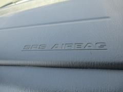 車輌入庫時にチェック後に展示仕上げをしております。 7