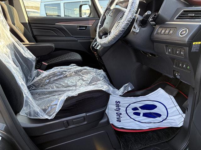 デリカD:5 P 4WD 両側電動スライドドア 電動リアゲート LED 外メモリーナビ フルセグTV 外ETC アラウンドビューモニタ付ルームミラー パーキングアシスト スマートキー(10枚目)